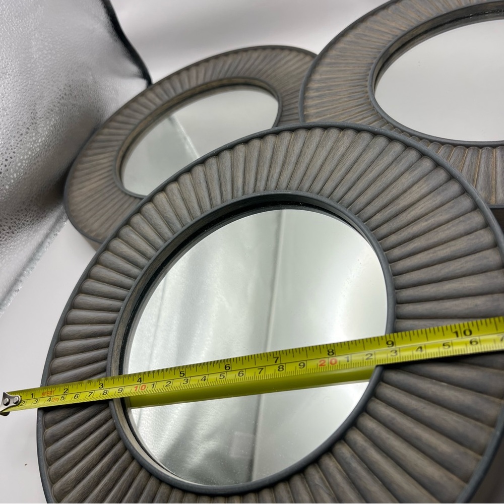 Round Gray Wall Decor Mirrors Set - Picture 6 of 7